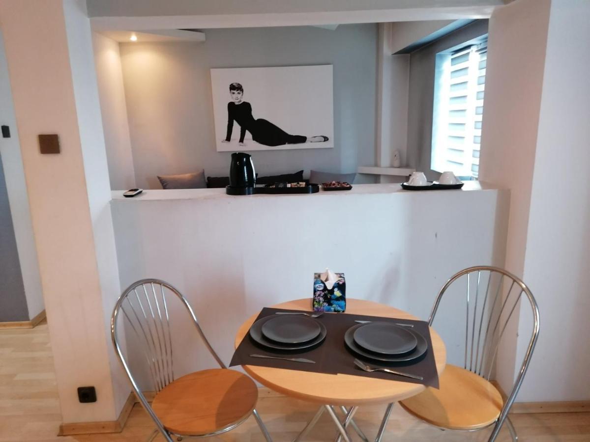 Ariana Apartment By EasyBucureşti Eksteriør bilde